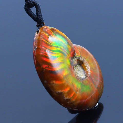 Natural pendant color spots screw, the nautilus, chrysanthemum stone, snail, necklace