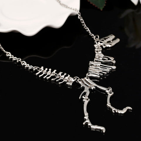 Sexy Long Gothic Tyrannosaurus Rex Skeleton Dinosaur Pendant Charm Necklace Dragon Bone Alloy Collares Jewelry